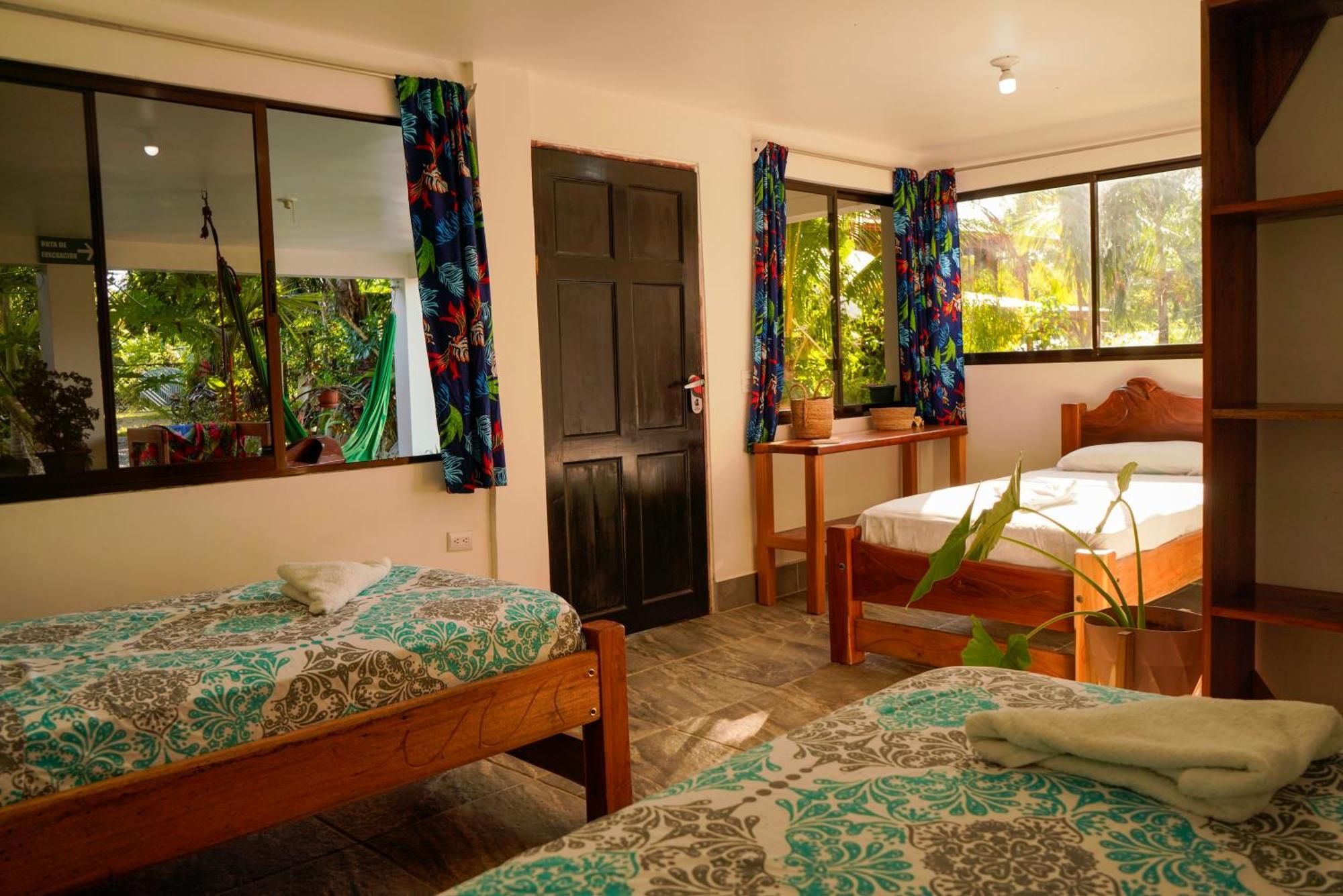 Guest house Swell *