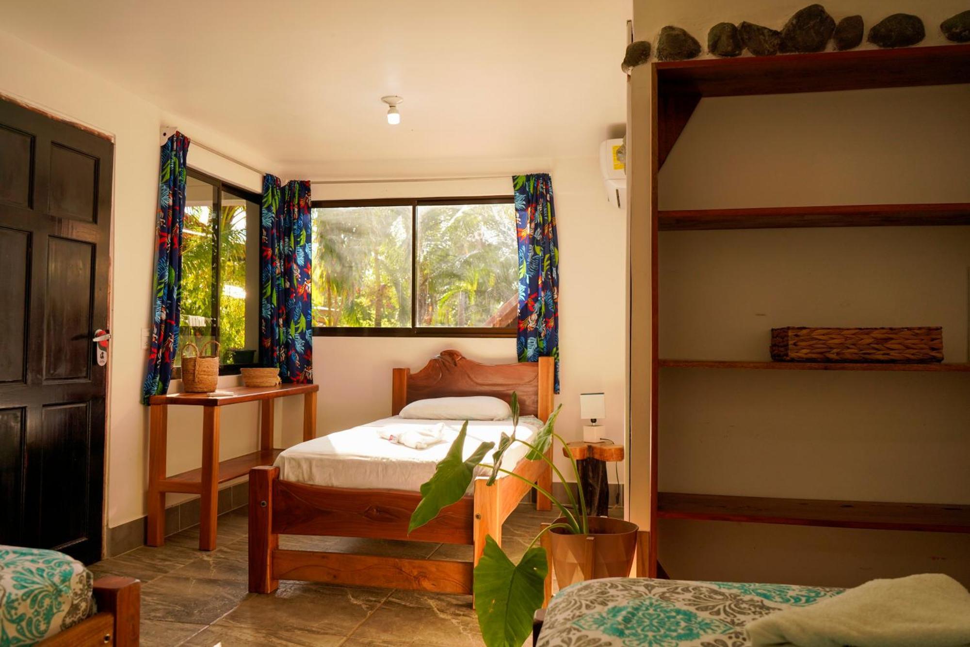 Guest house Swell *